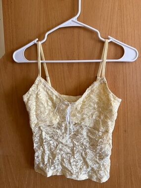 Hollister Lace Camisole in Light Yellow with White Bow